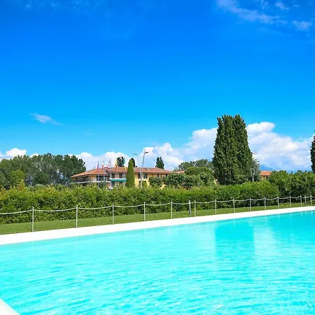 Sirmione Beach Apartment