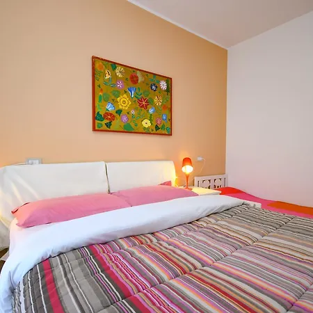 Sirmione Beach Apartment 公寓 西尔米奥奈