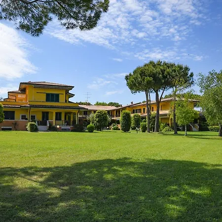 Sirmione Beach Apartment 公寓 *
